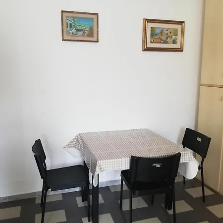 La Casa Di Periferia Apartamento